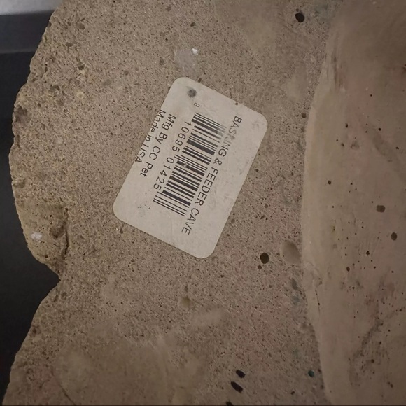 Basking and Feeder Extra Large Reptile Hide by CC Pet - Picture 5 of 5